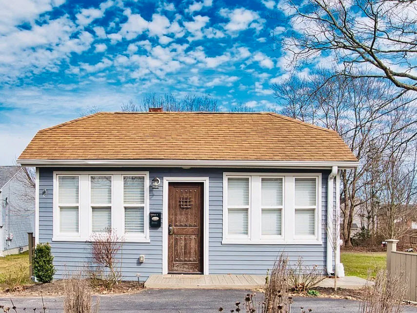 1902 County St Somerset MA