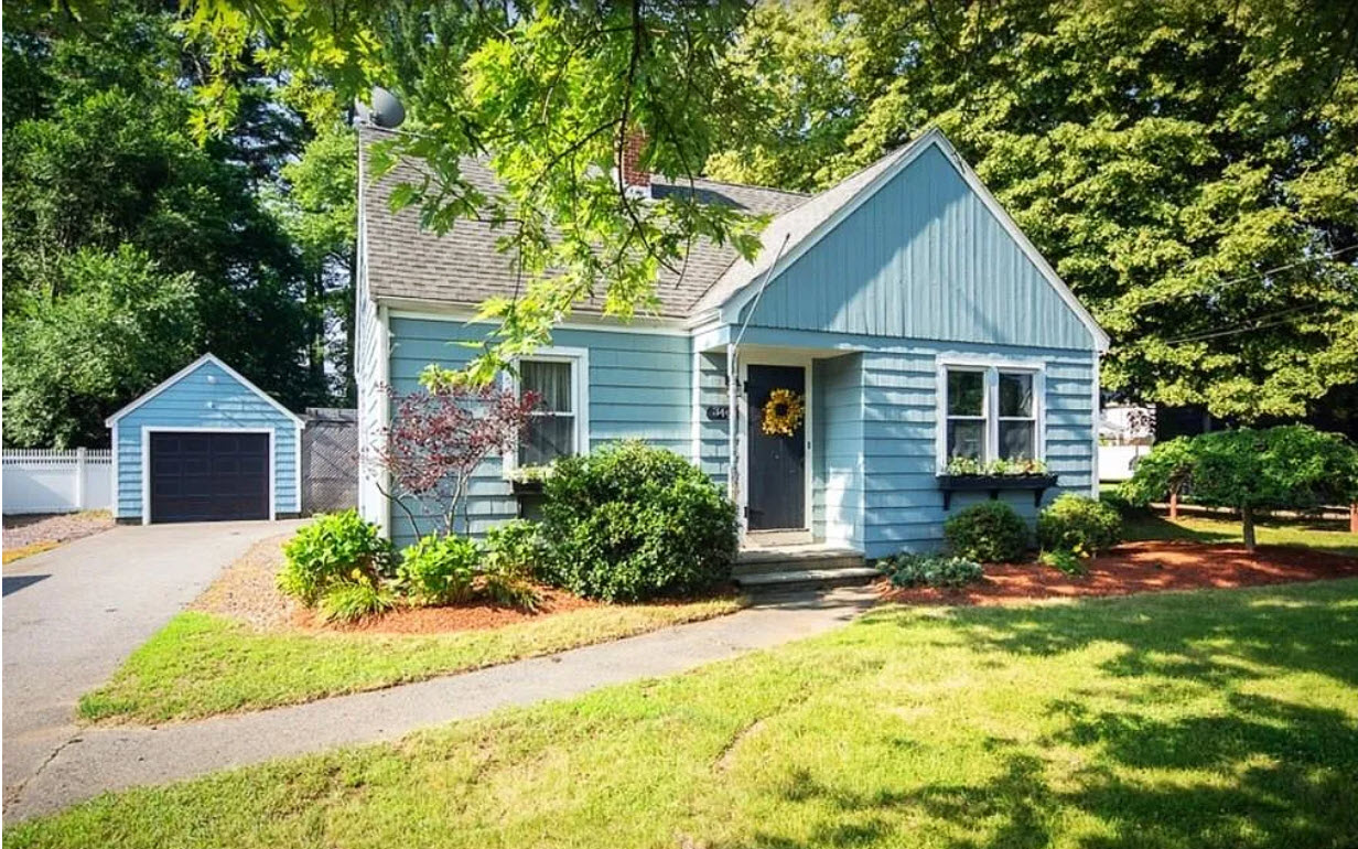 349 King Philip St, Raynham MA 02767